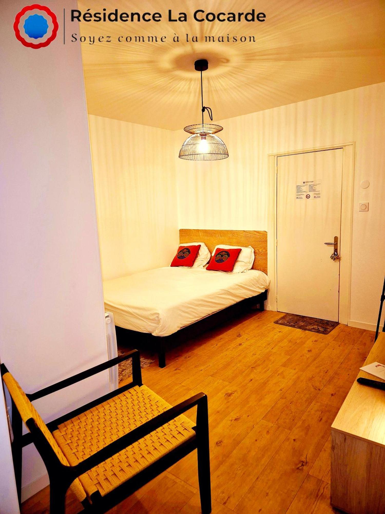 Residence La Cocarde, Suites Type Appartements Bourges Luaran gambar